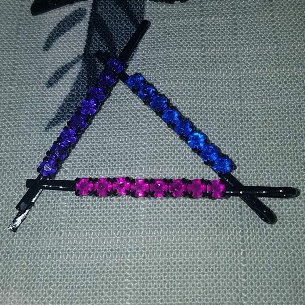 HAIR PIN SET - Picture 2 of 8